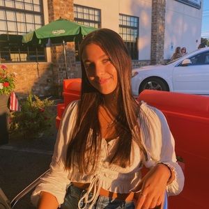 Meet your Posher, Hannah